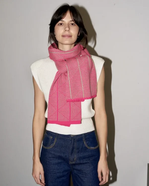 Erotokritos Scarves | Knitwear*Lorna - Knitted Jacquard Scarf - Pink